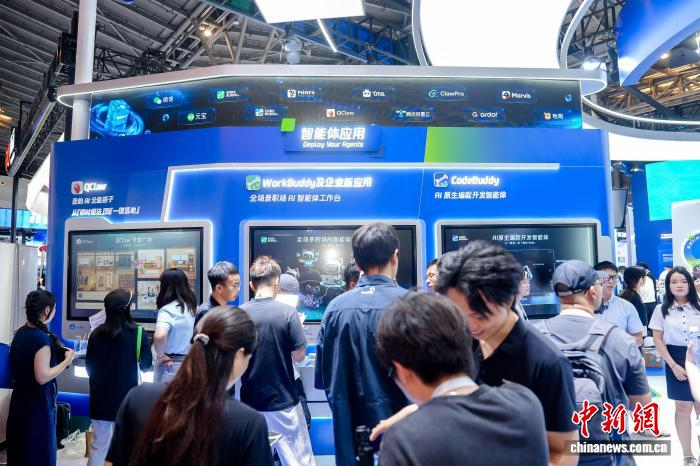 WAIC 2026：AI从“能说”迈向“会干” AI智能体应用受关注